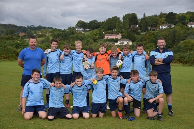 pleased-to-local-under-13s-football-team-with-love-local-donation-main-standard pleased-to-local-under-13s-football-team-with-love-local-donation-main-standard