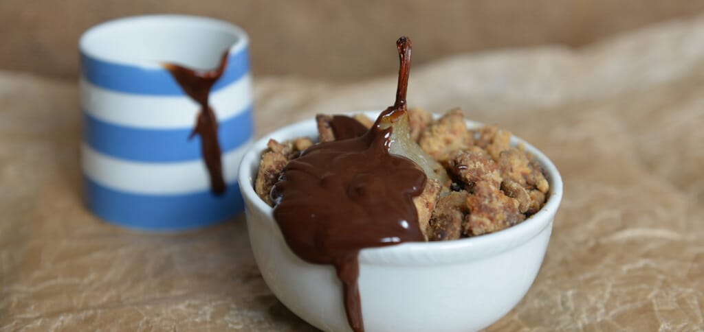 Pear-and-Apple-crumble-w-chocolate-sauce-scaled-e1603815781525.jpg?w=1024&h=484&scale Pear-and-Apple-crumble-w-chocolate-sauce-scaled-e1603815781525.jpg?w=1024&h=484&scale