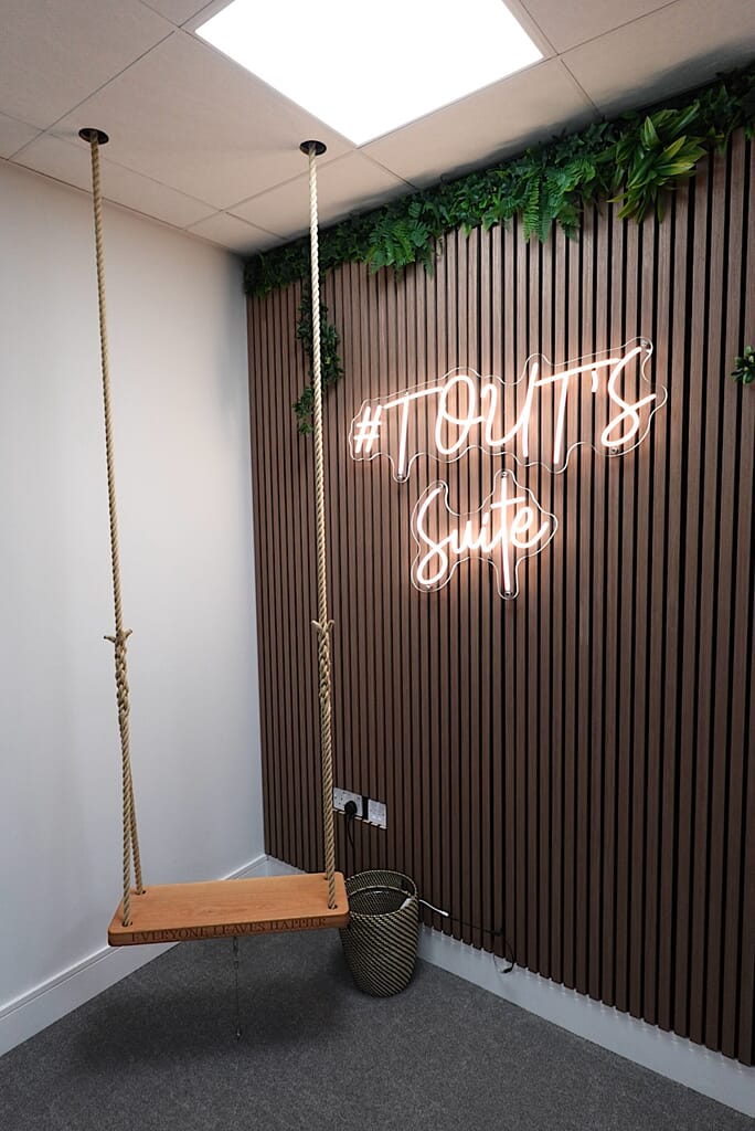 TOUTS-Suite-neon-sign-1.jpg?w=684&h=1024&scale TOUTS-Suite-neon-sign-1.jpg?w=684&h=1024&scale